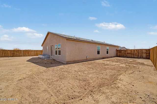 16015 S NAVISKA Road, Arizona City, AZ 85123