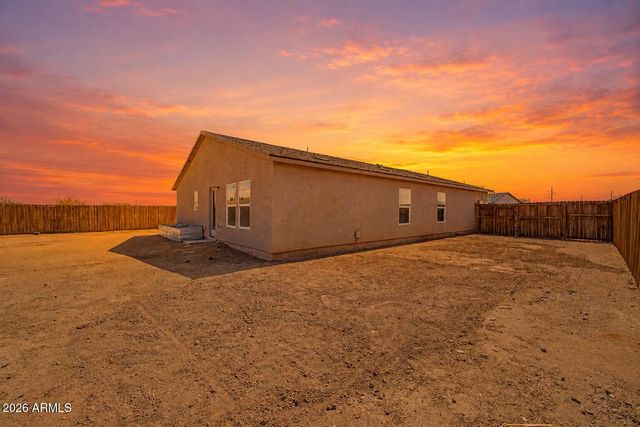 16015 S NAVISKA Road, Arizona City, AZ 85123