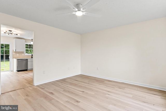 187 PRIMROSE DR, Martinsburg, WV 25404