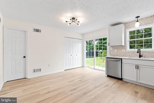 187 PRIMROSE DR, Martinsburg, WV 25404