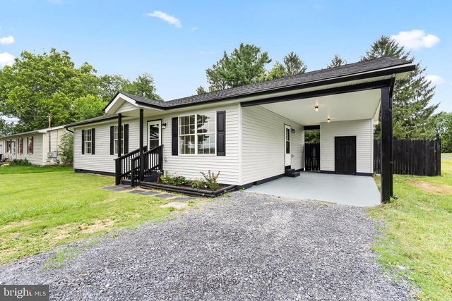187 PRIMROSE DR, Martinsburg, WV 25404