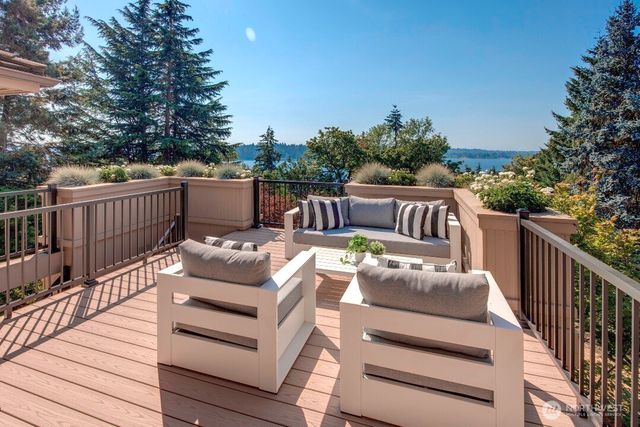 4715 81st Avenue SE, Mercer Island, WA 98040