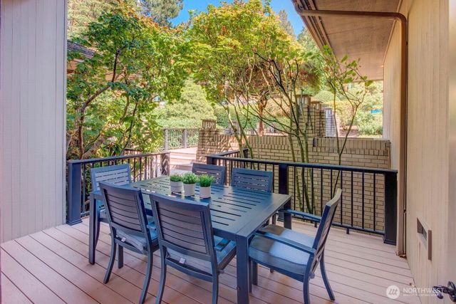 4715 81st Avenue SE, Mercer Island, WA 98040