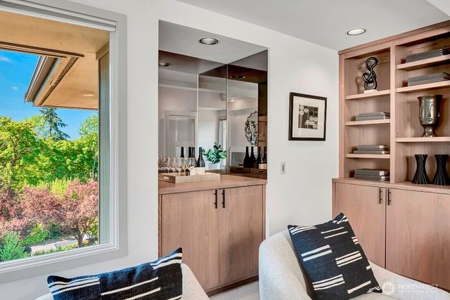 4715 81st Avenue SE, Mercer Island, WA 98040