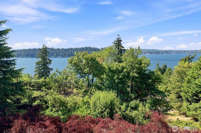 4715 81st Avenue SE, Mercer Island, WA 98040
