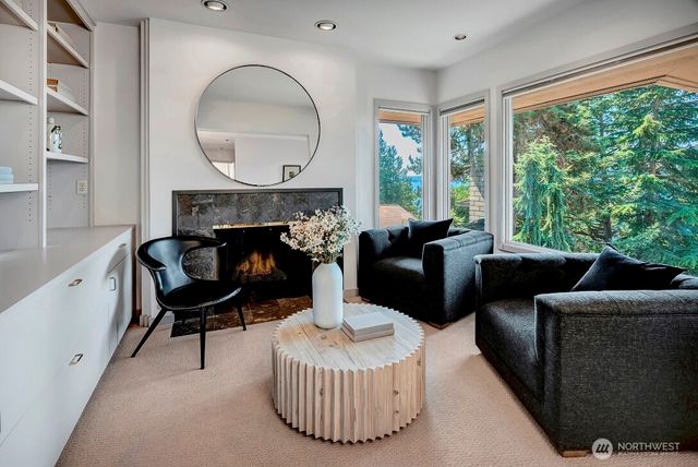 4715 81st Avenue SE, Mercer Island, WA 98040