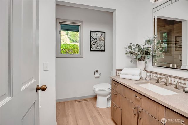 4715 81st Avenue SE, Mercer Island, WA 98040