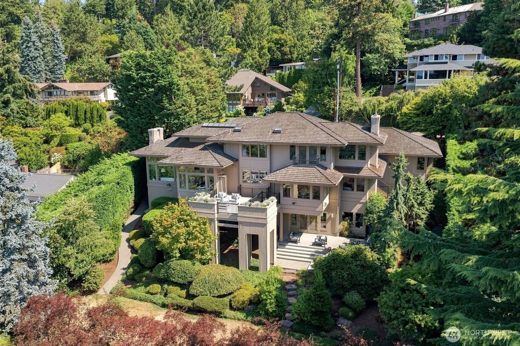 4715 81st Avenue SE, Mercer Island, WA 98040
