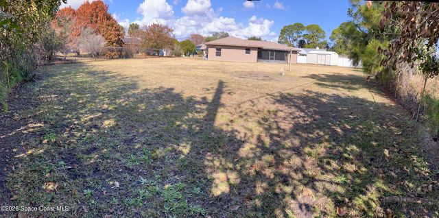 407 Heather Avenue NE, Palm Bay, FL 32907