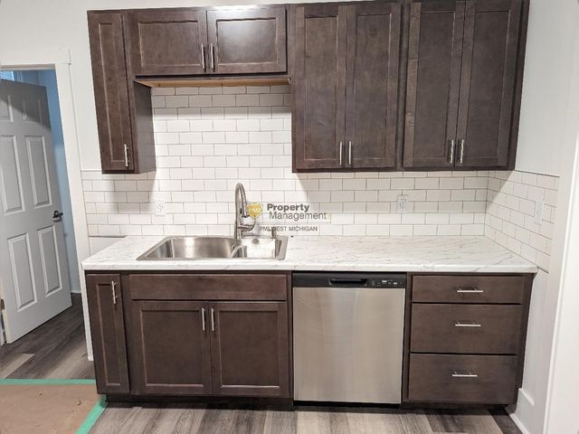 822 Nagold Street Nw, City Of Grand Rapids, MI 49504