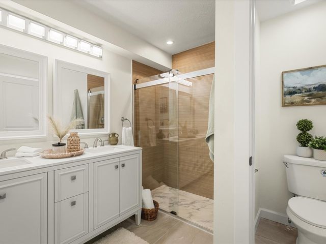 9281 Auburn Road, Winnebago, IL 61088