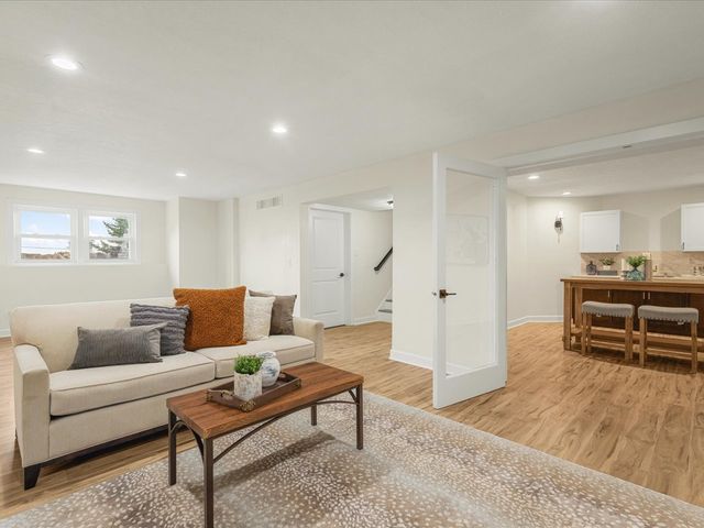 9281 Auburn Road, Winnebago, IL 61088