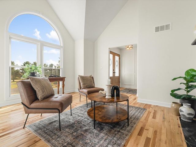 9281 Auburn Road, Winnebago, IL 61088