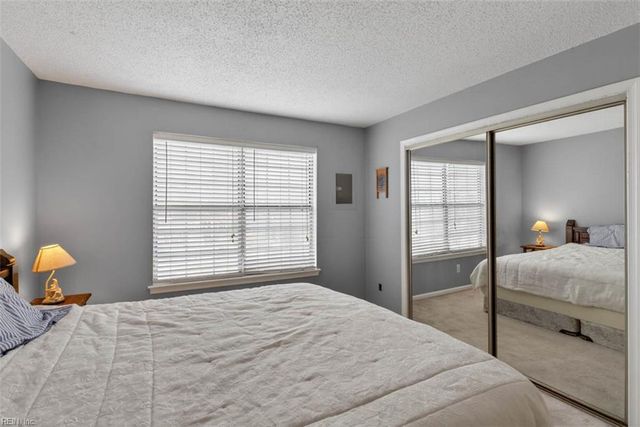 620 Shoreham Ct Apt 201, Virginia Beach, VA 23451