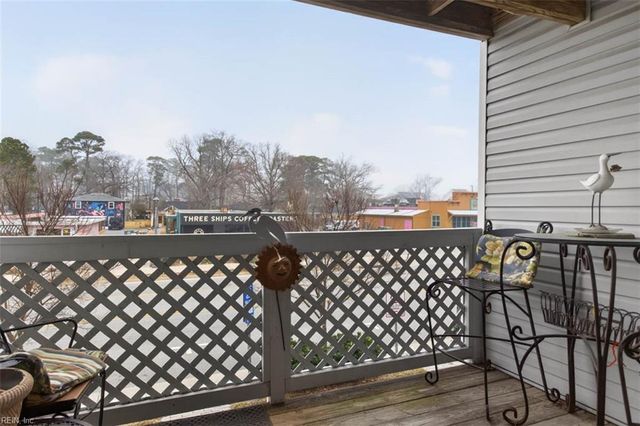 620 Shoreham Ct Apt 201, Virginia Beach, VA 23451