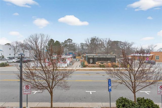 620 Shoreham Ct Apt 201, Virginia Beach, VA 23451