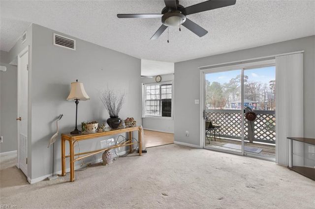 620 Shoreham Ct Apt 201, Virginia Beach, VA 23451