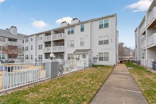 620 Shoreham Ct Apt 201, Virginia Beach, VA 23451