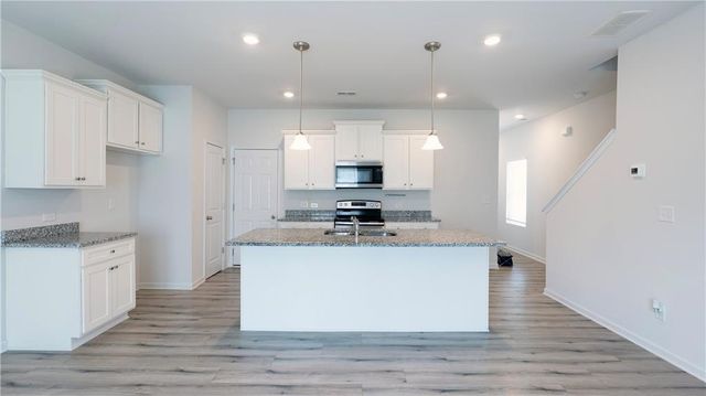 3675 Abbey Way, Gainesville, GA 30507