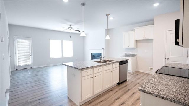 3675 Abbey Way, Gainesville, GA 30507