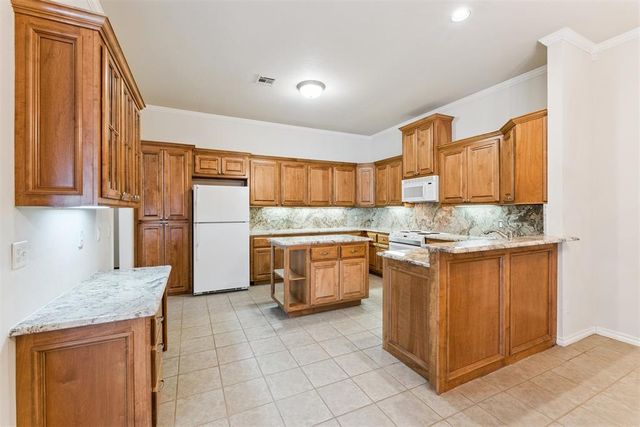 15545 Swallowtail Road, Edmond, OK 73013