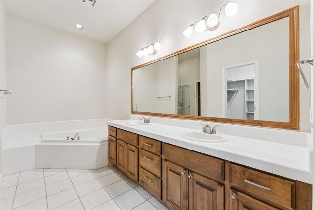 15545 Swallowtail Road, Edmond, OK 73013