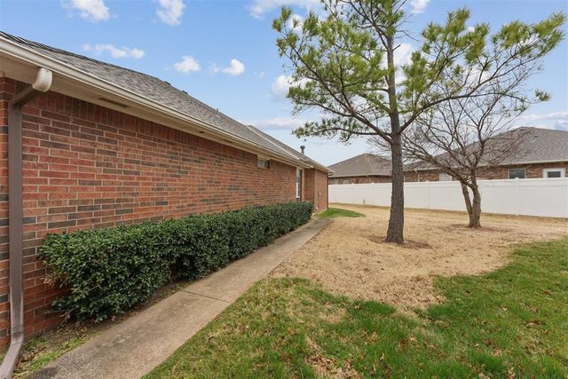 15545 Swallowtail Road, Edmond, OK 73013