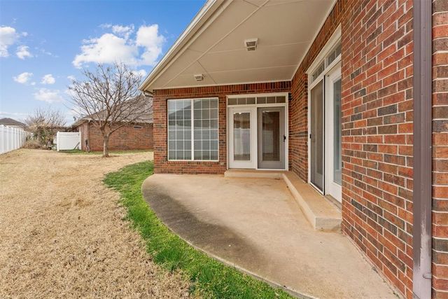 15545 Swallowtail Road, Edmond, OK 73013