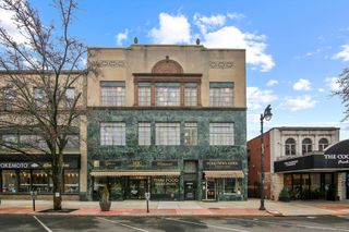 360 Main Street 3-B, Middletown, CT 06457