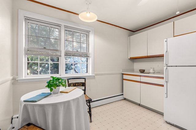 26 Summer St 5, Marblehead, MA 01945