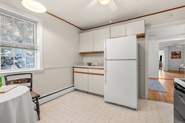 26 Summer St 5, Marblehead, MA 01945