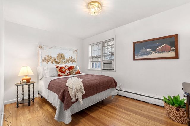 26 Summer St 5, Marblehead, MA 01945