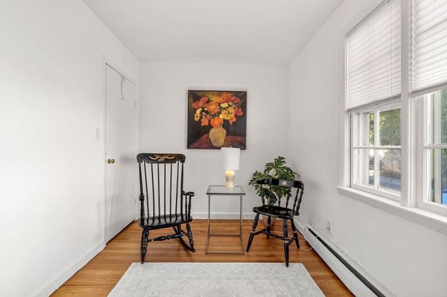 26 Summer St 5, Marblehead, MA 01945