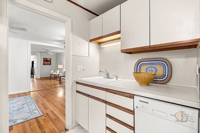 26 Summer St 5, Marblehead, MA 01945