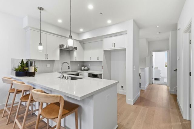 2861 Josephine Lane, Palo Alto, CA 94303
