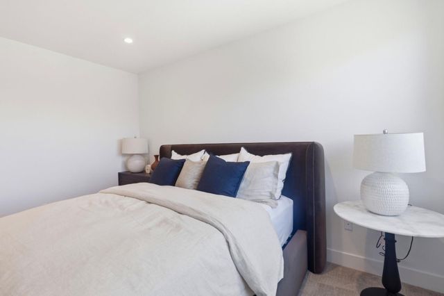 2861 Josephine Lane, Palo Alto, CA 94303