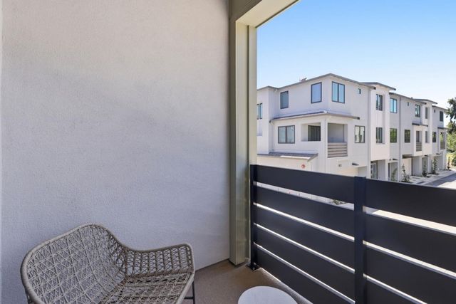 2861 Josephine Lane, Palo Alto, CA 94303