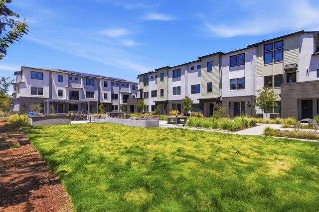2861 Josephine Lane, Palo Alto, CA 94303