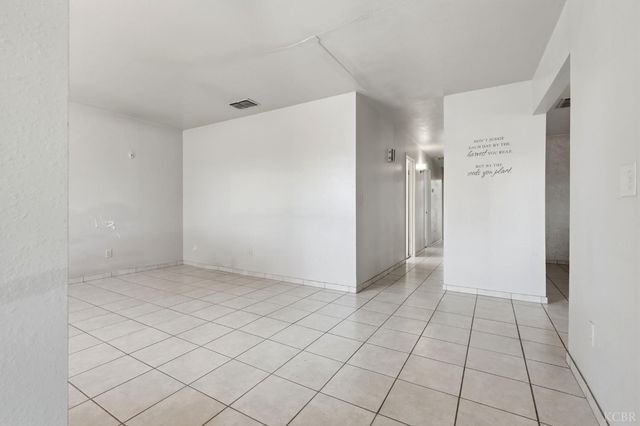 24053 Road 212, Lindsay, CA 93247