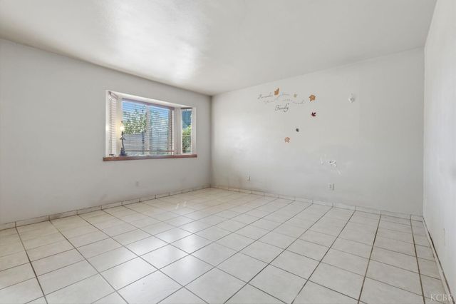 24053 Road 212, Lindsay, CA 93247