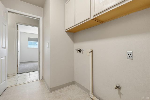 24053 Road 212, Lindsay, CA 93247