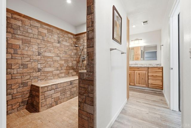 24053 Road 212, Lindsay, CA 93247