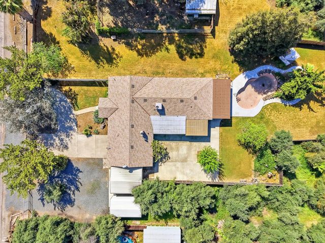 24053 Road 212, Lindsay, CA 93247