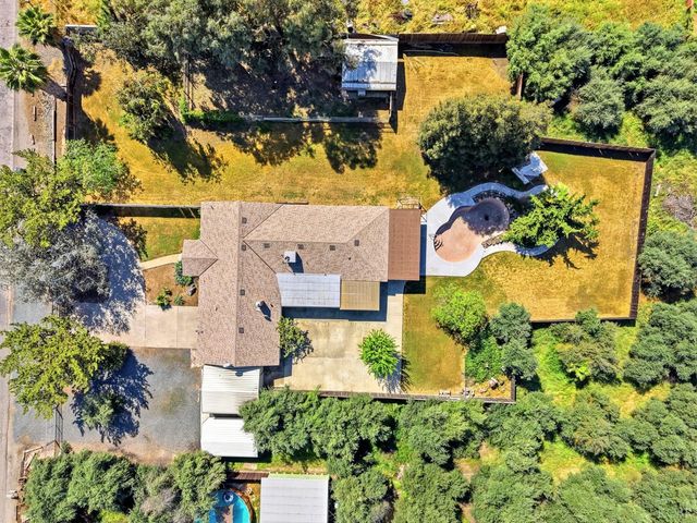 24053 Road 212, Lindsay, CA 93247