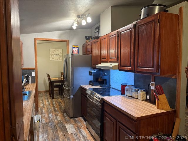 1013 S 433rd Avenue W, Terlton, OK 74081