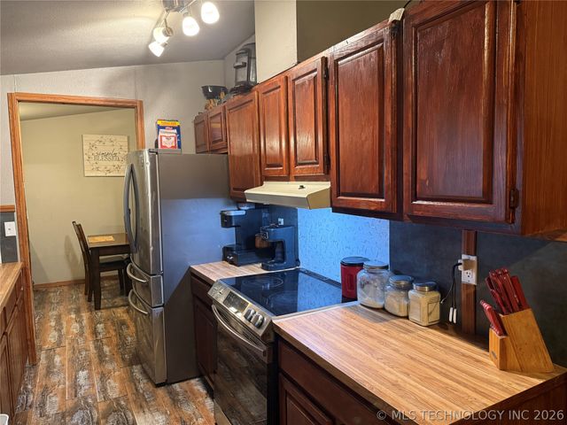 1013 S 433rd Avenue W, Terlton, OK 74081