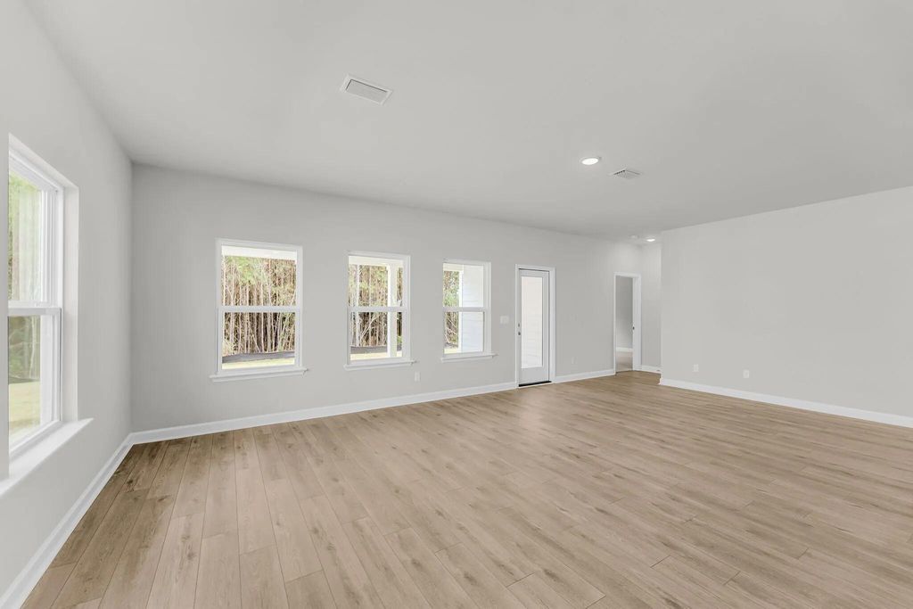 Image 12 of property listing at 5368 Crinum Lilly, Summerville, SC 29485