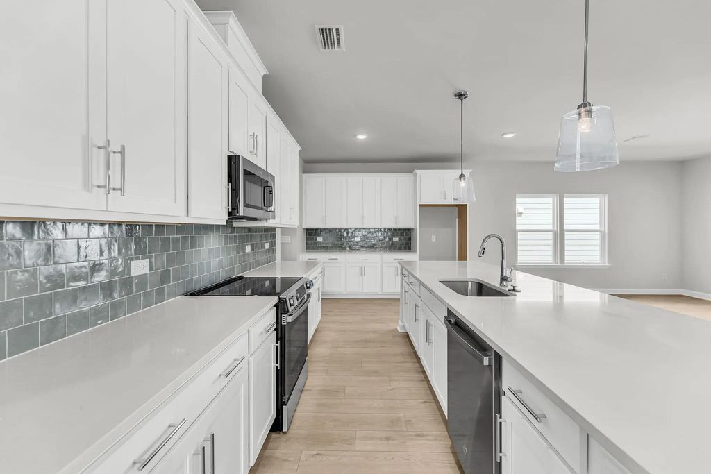 Image 17 of property listing at 5368 Crinum Lilly, Summerville, SC 29485
