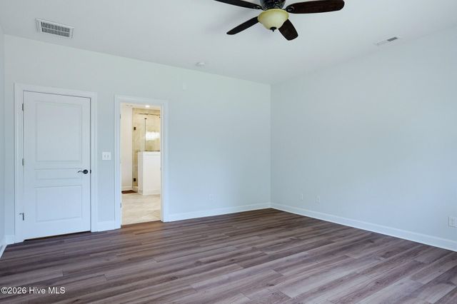 23 Stonegate Circle, Hampstead, NC 28443