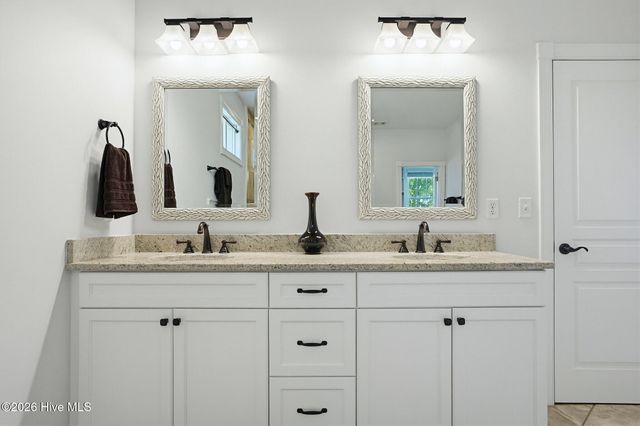 23 Stonegate Circle, Hampstead, NC 28443
